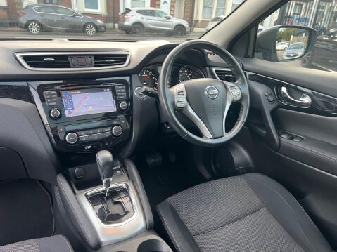 Nissan Qashqai 1.2 DIG-T n-tec+ XTRON 2WD Euro 6 (s/s) 5dr 18