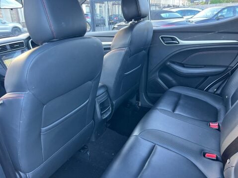 MG ZS 1.5 VTi-TECH Exclusive Euro 6 (s/s) 5dr 28