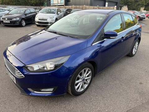 Ford Focus 1.0T EcoBoost Titanium Euro 6 (s/s) 5dr 4