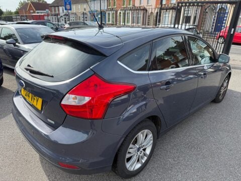 Ford Focus 1.0T EcoBoost Titanium Navigator Euro 5 (s/s) 5dr 6
