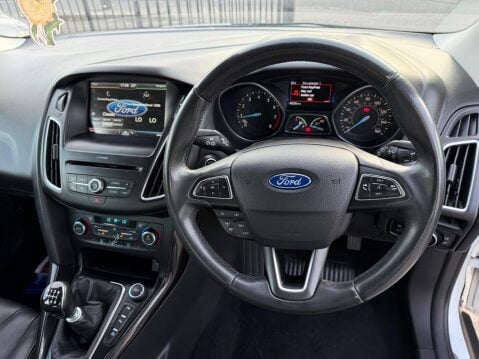 Ford Focus 1.0T EcoBoost Titanium Euro 6 (s/s) 5dr 8