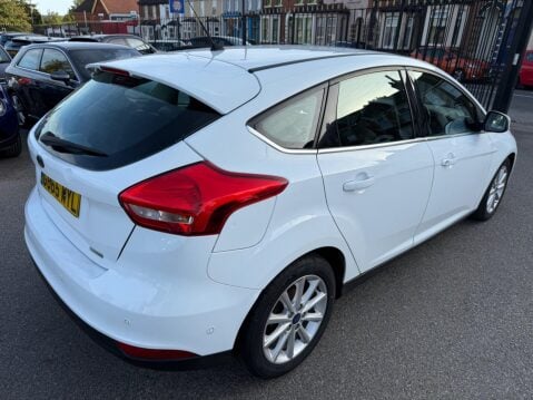 Ford Focus 1.0T EcoBoost Titanium Euro 6 (s/s) 5dr 6