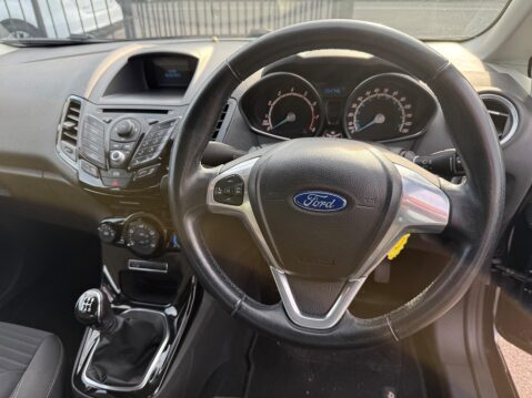 Ford Fiesta 1.0T EcoBoost Zetec Euro 5 (s/s) 5dr 9