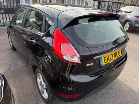 Ford Fiesta 1.0T EcoBoost Zetec Euro 5 (s/s) 5dr 5
