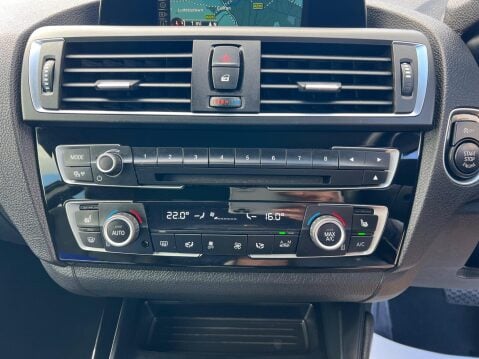 BMW 1 Series 1.6 120i Sport Auto Euro 6 (s/s) 3dr 33