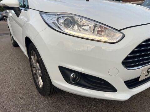 Ford Fiesta 1.0T EcoBoost Zetec Euro 6 (s/s) 5dr 12