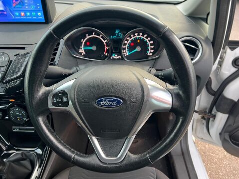 Ford Fiesta 1.0T EcoBoost Zetec Euro 6 (s/s) 5dr 14