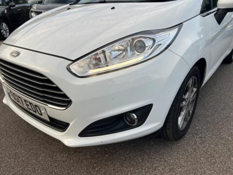 Ford Fiesta 1.0T EcoBoost Zetec Euro 6 (s/s) 5dr 9
