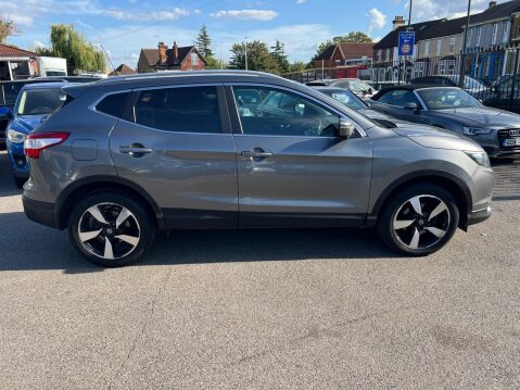 Nissan Qashqai 1.2 DIG-T n-tec+ XTRON 2WD Euro 6 (s/s) 5dr 7