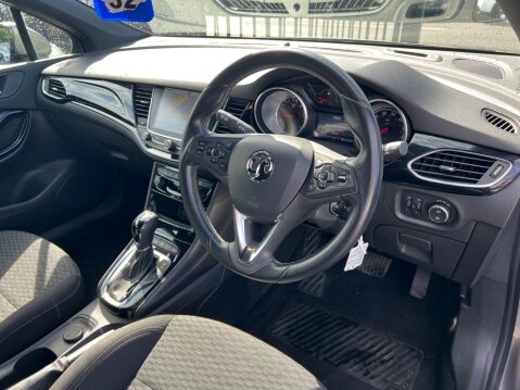 Vauxhall Astra 1.4i Turbo SRi Nav Auto Euro 6 (s/s) 5dr 12