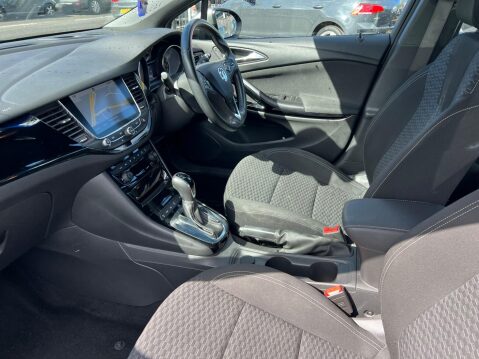 Vauxhall Astra 1.4i Turbo SRi Nav Auto Euro 6 (s/s) 5dr 16
