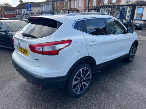 Nissan Qashqai 1.5 dCi Tekna 2WD Euro 5 (s/s) 5dr 6