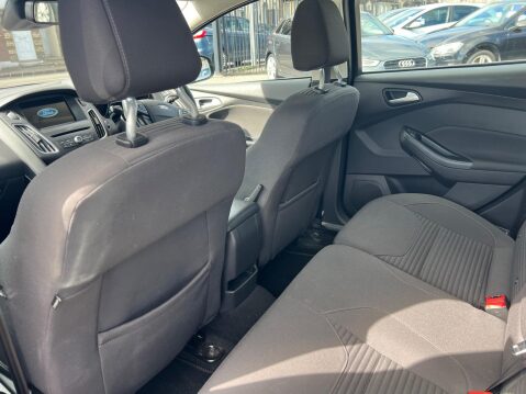 Ford Focus 1.0T EcoBoost Titanium Euro 6 (s/s) 5dr 23