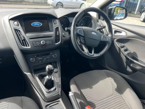 Ford Focus 1.0T EcoBoost Titanium Euro 6 (s/s) 5dr 19