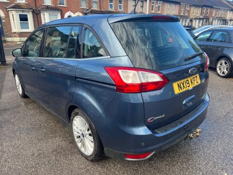 Ford Grand C-Max 1.5 TDCi Titanium Euro 6 (s/s) 5dr 4