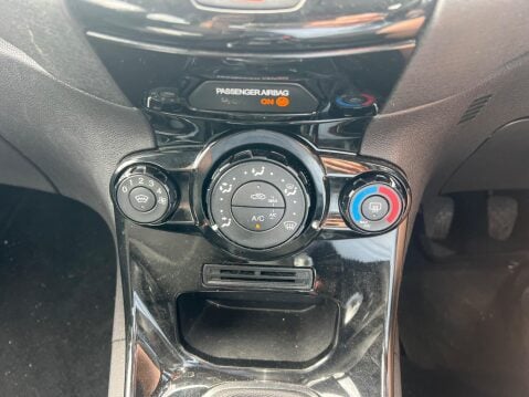 Ford Fiesta 1.25 Zetec Euro 5 5dr 20
