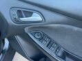 Ford Focus 1.0T EcoBoost Titanium Auto Euro 6 (s/s) 5dr 33