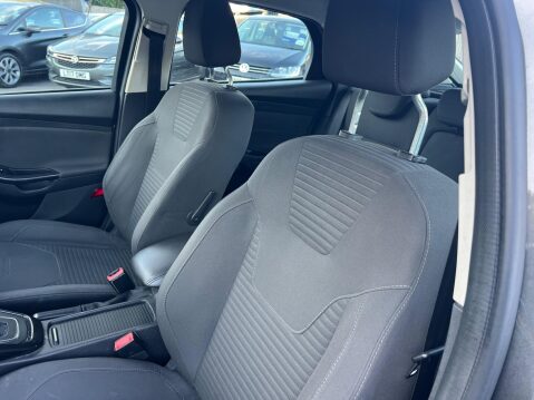 Ford Focus 1.0T EcoBoost Titanium Auto Euro 6 (s/s) 5dr 25