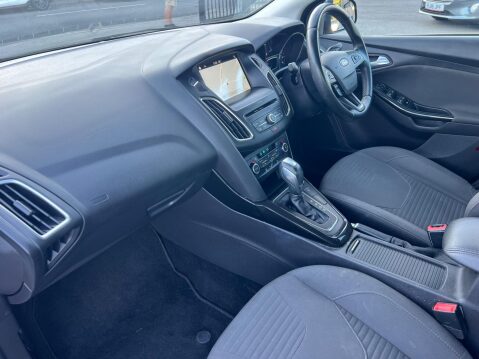 Ford Focus 1.0T EcoBoost Titanium Auto Euro 6 (s/s) 5dr 23