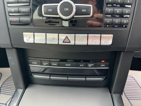 Mercedes-Benz E Class 2.1 E220 CDI SE G-Tronic+ Euro 5 (s/s) 4dr 33