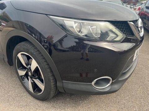 Nissan Qashqai 1.2 DIG-T n-tec+ 2WD Euro 6 (s/s) 5dr 12