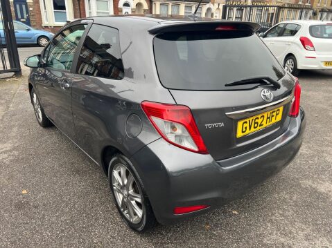 Toyota Yaris 1.33 Dual VVT-i SR Euro 5 3dr 4