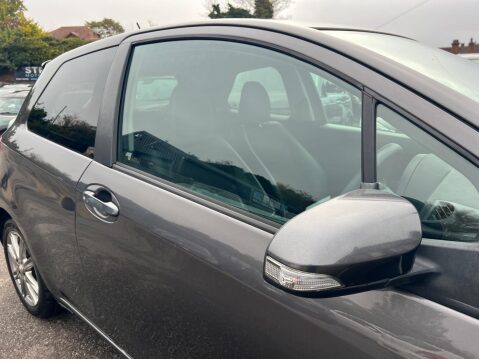 Toyota Yaris 1.33 Dual VVT-i SR Euro 5 3dr 14