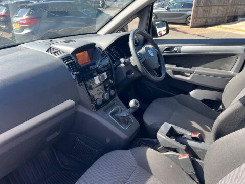 Vauxhall Zafira 1.6 16V Exclusiv Euro 5 5dr 14