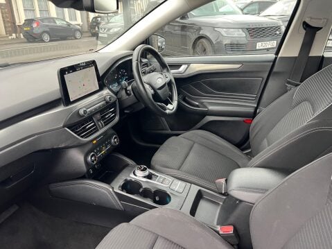 Ford Focus 1.0T EcoBoost Titanium Auto Euro 6 (s/s) 5dr 19