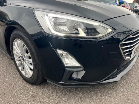 Ford Focus 1.0T EcoBoost Titanium Auto Euro 6 (s/s) 5dr 12