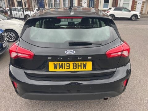 Ford Focus 1.0T EcoBoost Titanium Auto Euro 6 (s/s) 5dr 5