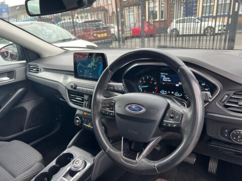 Ford Focus 1.0T EcoBoost Titanium Auto Euro 6 (s/s) 5dr 14