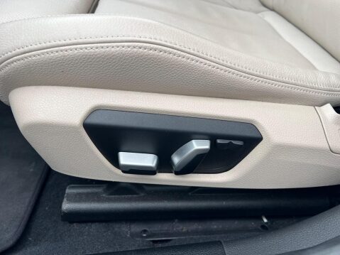BMW 1 Series 1.5 118i Sport Euro 6 (s/s) 5dr 27