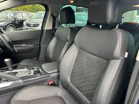 Peugeot 3008 1.6 e-HDi Allure EGC Euro 5 (s/s) 5dr 19