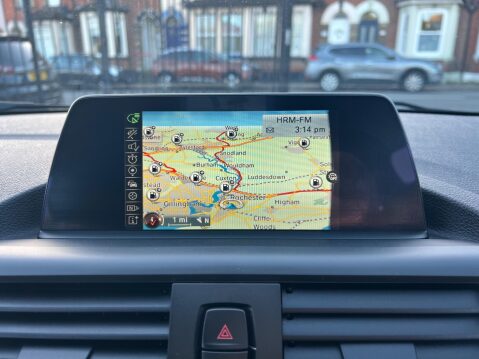 BMW 1 Series 1.5 118i SE Euro 6 (s/s) 5dr 32