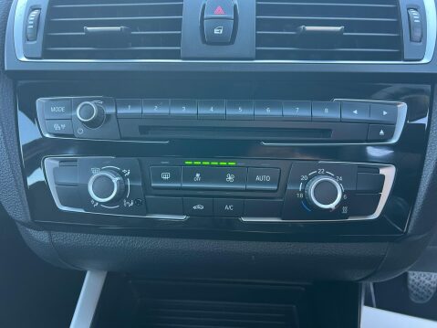 BMW 1 Series 1.5 118i SE Euro 6 (s/s) 5dr 33