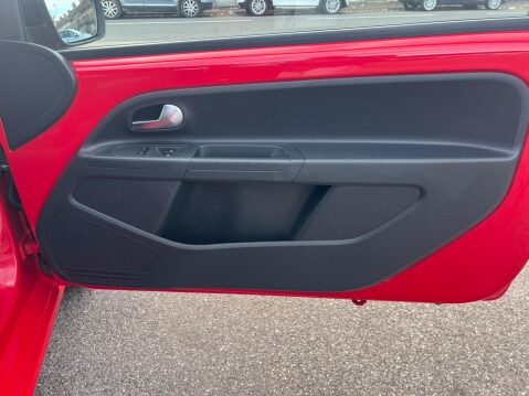 Volkswagen Up 1.0 Look up! Euro 6 3dr 31