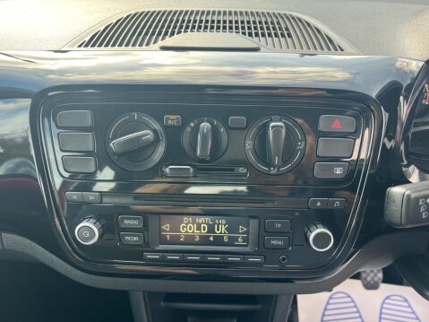 Volkswagen Up 1.0 Look up! Euro 6 3dr 27