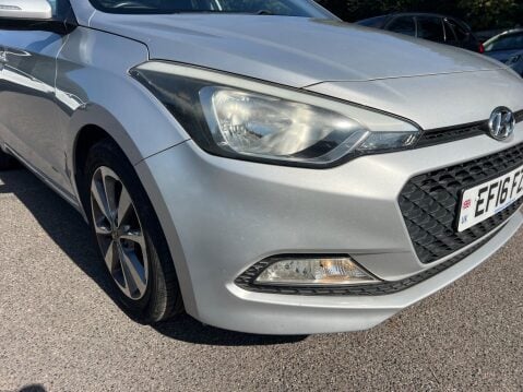Hyundai i20 1.2 Blue Drive SE Euro 6 (s/s) 5dr 12