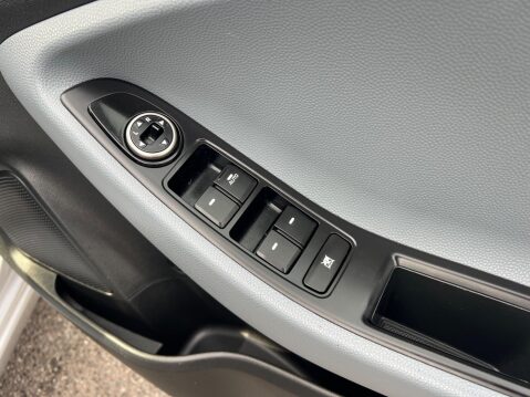 Hyundai i20 1.2 Blue Drive SE Euro 6 (s/s) 5dr 30