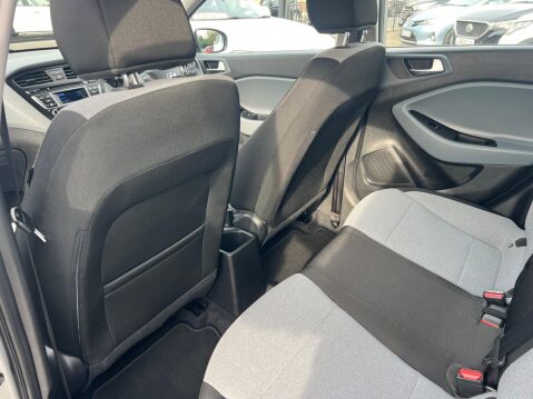Hyundai i20 1.2 Blue Drive SE Euro 6 (s/s) 5dr 26
