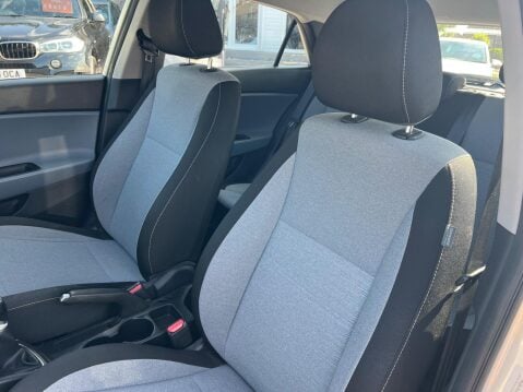 Hyundai i20 1.2 Blue Drive SE Euro 6 (s/s) 5dr 20