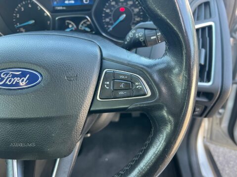 Ford Focus 1.0T EcoBoost Titanium Euro 6 (s/s) 5dr 15