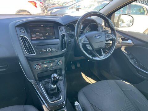 Ford Focus 1.0T EcoBoost Titanium Euro 6 (s/s) 5dr 16