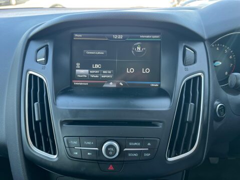 Ford Focus 1.0T EcoBoost Titanium Euro 6 (s/s) 5dr 22