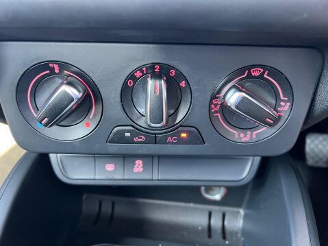 Audi A1 1.4 TFSI Sport Sportback S Tronic Euro 5 (s/s) 5dr 25