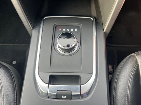 Land Rover Discovery Sport 2.0 TD4 Landmark Auto 4WD Euro 6 (s/s) 5dr 37