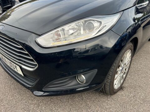 Ford Fiesta 1.0T EcoBoost Titanium Euro 5 (s/s) 5dr 10