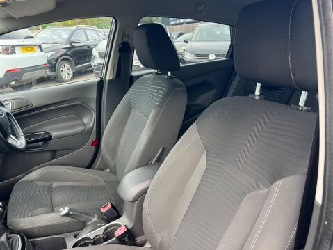 Ford Fiesta 1.0T EcoBoost Titanium Euro 5 (s/s) 5dr 18