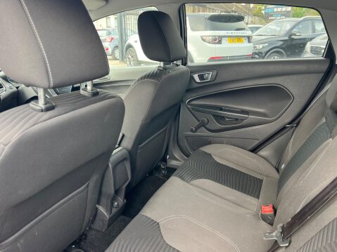 Ford Fiesta 1.0T EcoBoost Titanium Euro 5 (s/s) 5dr 19
